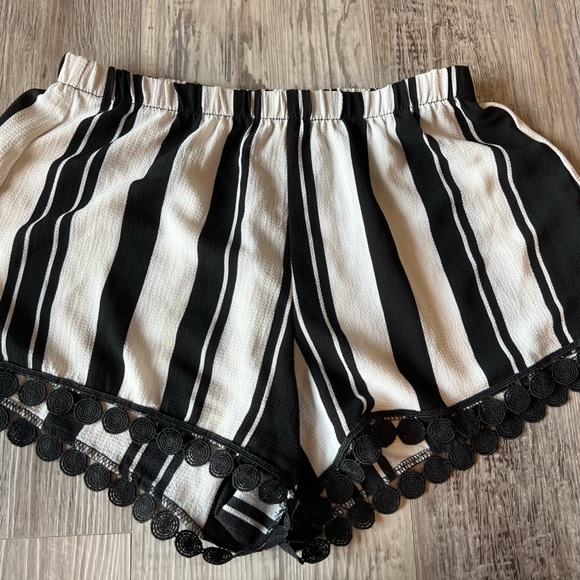 Black and White Striped Shorts - Picture 2 of 5